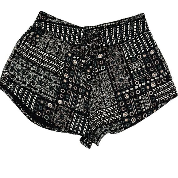 Wild Pearl Casual Boho  Print Pull On Shorts Size Medium - Picture 4 of 7